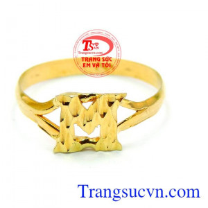 Nhẫn vàng chữ M