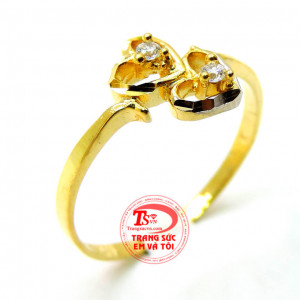 Nhẫn nữ vàng tây,được thiết kế tinh tế. Nhẫn vằng cặp đôi tim yêu