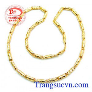 Dây chuyền nam thời trang, phong cách