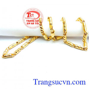 Dây chuyền nam sang trọng, tinh tế