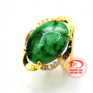 Nhẫn vàng ngọc cẩm thạch nữ màu xanh ngọc phù hợp với mọi mệnh. Nhẫn vàng ngọc cẩm thạch nữ