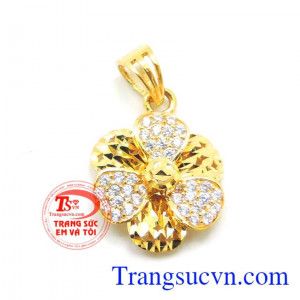 Mặt vàng cỏ 3 lá đôi dành cho nữ,