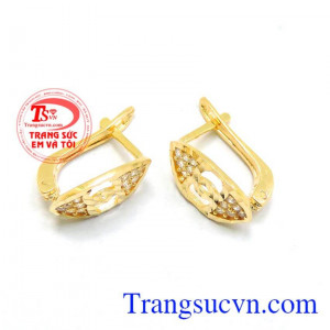 Hoa tai kiểu cách hoa tai hộ mệnh đeo hợp thời trang giao hoa tai toàn quốc, thanh toán an toàn tuyệt đối.