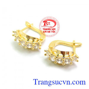 Hoa tai nữ vàng gắn đá khách hàng ưa chuộng khi sử dụng sản phẩm là món quà ý nghĩa dành cho phái đẹp,Hoa tai nữ vàng gắn đá đeo hoa tai vàng tây, hoa tai đá quý,