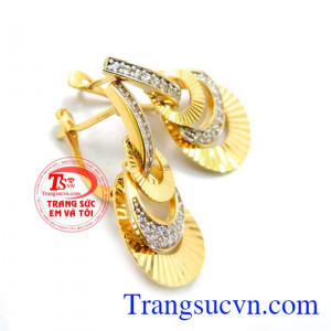 Hoa tai vàng 10k màu nhập giao hàng trên toàn quốc, bảo hành 6 tháng.