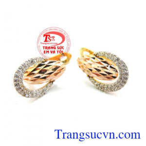 Hoa tai vàng hai màu giao hàng toàn quốc.