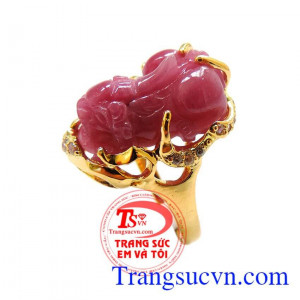 Nhẫn vàng tỳ hưu ruby nữ đeo bền đẹp bảo hành 1 năm,Nhẫn vàng tỳ hưu ruby nữ món quà ý nghĩa,may mắn dành cho phái đẹp,Nhẫn vàng tỳ hưu ruby nữ giao toàn quốc.