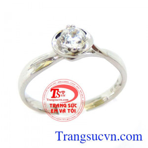 Nhẫn nữ trắng vàng nhập được thiết kế tinh tế,Nhẫn nữ trắng vàng nhập đeo chất lượng vàng 18k đảm bảo