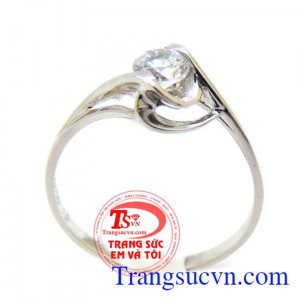 Nhẫn vàng nữ 18k bảo hành 12 tháng giao toàn quốc,Nhẫn vàng nữ 18k trắng sáng bền đẹp,Vàng trắng đảm bảo 18k 75%Au món quà ưa chuộng dành cho phái đẹp,Nhân dịp sinh nhật và kỷ niệm,Nhẫn vàng nữ 18k khách hàng yêu thích