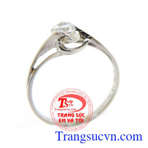 Nhẫn vàng nữ 18k bảo hành 12 tháng giao toàn quốc,Nhẫn vàng nữ 18k trắng sáng bền đẹp,Vàng trắng đảm bảo 18k 75%Au món quà ưa chuộng dành cho phái đẹp,Nhân dịp sinh nhật và kỷ niệm,Nhẫn vàng nữ 18k khách hàng yêu thích