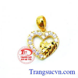 Mặt dây vàng tây đá trái tim