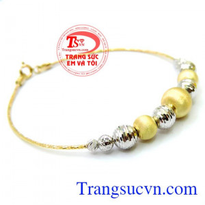 Lắc vàng italy hạnh phúc nhập khẩu,lắc vàng hình dạng bi đeo tôn tên vẻ đẹp của cổ tay phái đẹp.