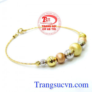 Chiếc lắc tay đẹp vàng ý đảm bảo chất lượng. 