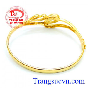 Hạnh phúc vòng tay giao toàn quốc. Hạnh phúc vòng tay