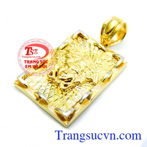 Mặt dây vàng bền đẹp chất lượng.