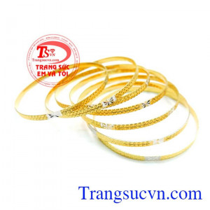 Vòng tuần vàng ý 18k 75%au Chất lượng vàng đảm bảo chất lượng. 