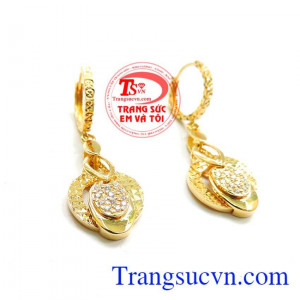 Hoa tai vàng 18k nữ chất lượng đảm bảo uy tín.