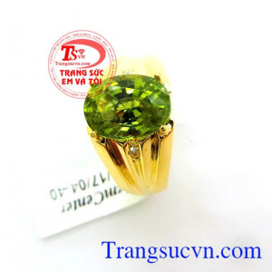 Nhẫn vàng peridot hộ mệnh