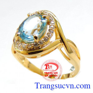 Nhẫn nữ vàng tây gắn đá thiên nhiên chế tác tinh tế mang đến những đường nét sáng,bóng bền đẹp cho chiếc nhẫn nữ đeo hợp thời trang,chất lượng vàng được đảm bảo uy tín