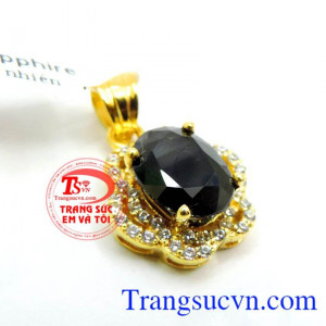 Chiếc Mặt vàng Sapphire thiên nhiên,mặt vàng 14k tính tế.