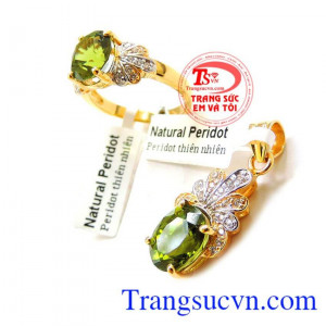Trang sức Peridot mệnh hỏa là món quà tinh tế dành cho người đeo.