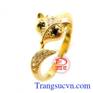 Nhẫn vàng hồ ly nữ đeo tay,nhẫn hồ ly được thiết kế quấn quanh ngón tay đeo nhẫn,Nhẫn vàng hồ ly gắn đá kết nổi bật