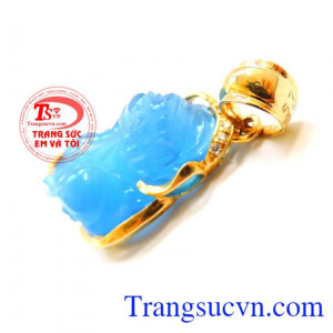 Mặt tỳ hưu xanh nước may mắn.