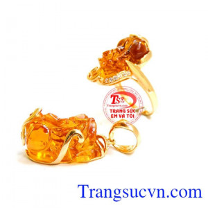 Bộ nhẫn mặt tỳ hưu vàng đảm bảo chất lượng. Bộ nhẫn mặt tỳ hưu vàng, hợp thời trang, phù hợp với mọi lứa tuổi.