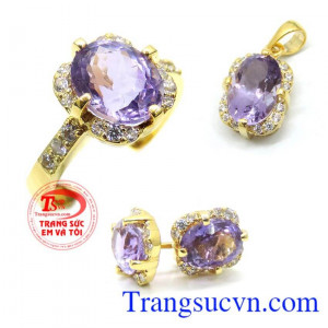Bộ Nhẫn Mặt Hoa tai Thạch anh tím thiên nhiên dành cho nữ Mệnh Hỏa và Mệnh Thổ.