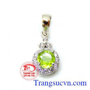 Bộ Nhẫn Mặt Hoa tai Vàng trắng Peridot bảo hành 1 năm, giao toàn quốc, thanh toán an toàn.