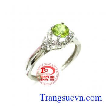Bộ Nhẫn Mặt Hoa tai Vàng trắng Peridot