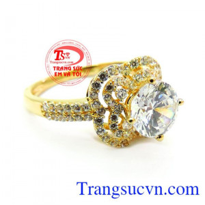 Nhẫn nữ vàng 18k Italy Chất lượng vàng đảm bảo uy tín,Nhẫn nữ vàng 18k Italy món quà được phái đẹp ưa chuộng,BẢo hành 12 tháng,Giao Nhẫn nữ vàng 18k Italy Toàn quốc thanh toán an toàn,Giao toàn Quốc.