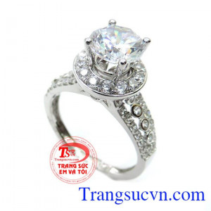 Nhẫn vàng trắng 18k cao đẹp Ưa Chuộng dùng sản phẩm dây chuyền vàng Italy 18k (75%Au) sáng bóng.Nhẫn vàng trắng 18k cao đẹp