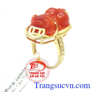 Nhẫn vàng màu tinh tế gắn tỳ hưu đá thiên nhiên, mang lại may mắn và hộ mệnh, Nhẫn nữ vàng tây dành cho phái đẹp