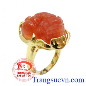 Nhẫn vàng màu tinh tế gắn tỳ hưu đá thiên nhiên, mang lại may mắn và hộ mệnh, Nhẫn nữ vàng tây dành cho phái đẹp