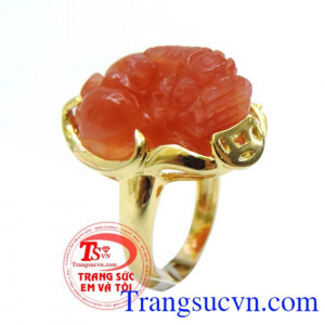 Nhẫn nữ tỳ hưu cõng tiền,Nhẫn nữ tỳ hưu cõng tiền,Chiếc nhẫn vàng tỳ hưu ý nghĩa về tiền tài,đảm bảo chất lượng vàng,Nhẫn nữ tỳ hưu cõng tiền Uy tín bảo hành 12 tháng,Giao toàn quốc toàn quốc thanh toán an toàn.