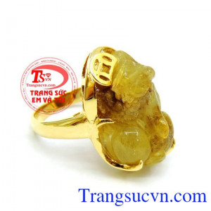 Nhẫn vàng màu tinh tế gắn tỳ hưu đá thiên nhiên, mang lại may mắn và hộ mệnh, Nhẫn nữ vàng tây dành cho phái đẹp