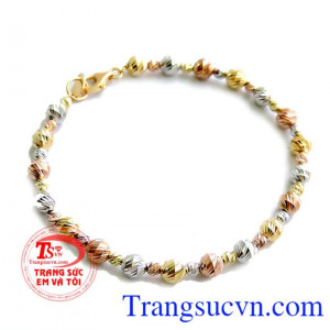 Lắc tay vàng Italy NK 10K.Chiếc lắc tay vàng Italy NK 10K mang đến sự sang trọng cho phái nữ. 