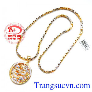 Đeo mặt dây còn toát lên vẻ nam tính cho phái mạnh. Bộ mặt dây nam Rồng Vàng bền đẹp