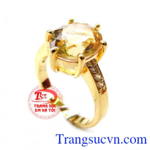 Chiếc nhẫn Citrin đeo tốt cho sức khỏe. nhãn nữ Citrine được làm từ Vàng 14k gắn đá Citrine hoàn hảo hơn khi người Mệnh Kim và Thủy đeo sẽ vời may mắn và hợp Mệnh,Bảo hành 1 năm,Uy tín khách hàng bình chọn nhiều năm .