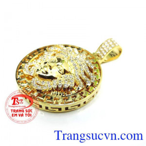 Mặt vàng nam bền đẹp.