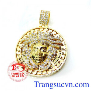 Mặt vàng nam bền đẹp.