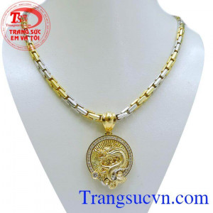 Bộ Mặt dây rồng gồm Mặt rồng vàng hộ mệnh và Dây chuyền vàng Italy nhập khẩu nguyên chiếc đảm bảo chất lượng và vẻ đẹp bền sáng làm nổi bật người đeo