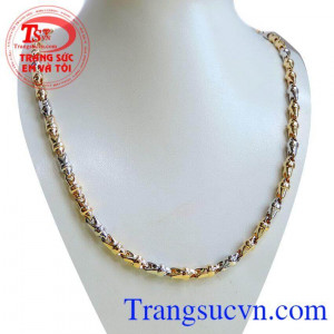 Phù hợp đeo trơn và đeo cùng mặt dây chuyền vàng