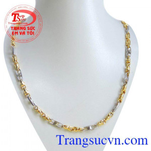 Chiếc Dây vàng 10k nam đeo cổ dây chuyền vàng có hai màu vàng và vàng trắng. Đeo cổ cùng mặt dây chuyền hoặc đeo trơn, dây vàng 10k nam đeo Giao toàn quốc. Dây vàng 10k nam đeo bảo hành chu đáo