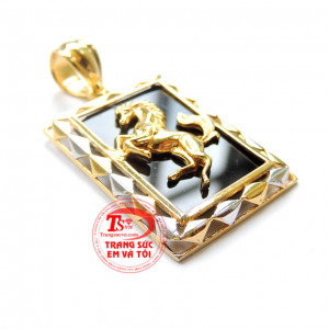 Mặt dây chuyền nam chạm khắc bọc vàng 10k sáng bóng đảm bảo chất lượng hợp thời trang, sang trọng và phong thủy