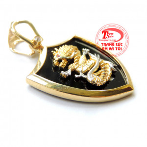 Mặt dây chuyền vàng đeo cùng dây chuyền, đảm bảo chất lượng và uy tín