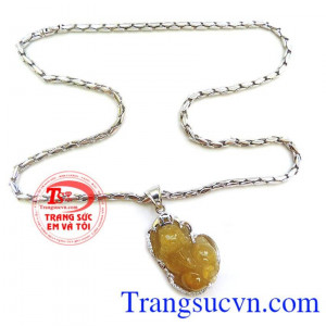 Thạch anh tóc mang lại năng lượng và sức khỏe cùng tiền tài cho người