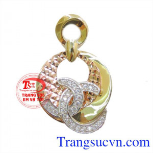 Mặt nữ 3d, mặt dây chuyền vàng nữ thiết kế 3d nổi tạo nên sản phẩm thời trang đem lại vẻ đẹp quyến rũ cho người phụ nữ.