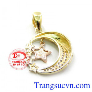 Mặt trăng ôm ngàn sao